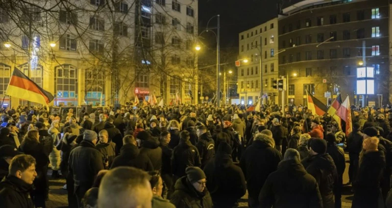 Стотици излязоха по улиците на Магдебург, призовавайки за масова депортация на мигранти