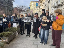 Граждани протестират пред Столична община