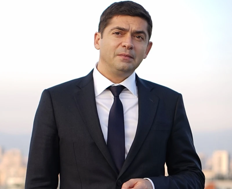 Мощен български бизнесмен, който е и лекар, днес стана на 56