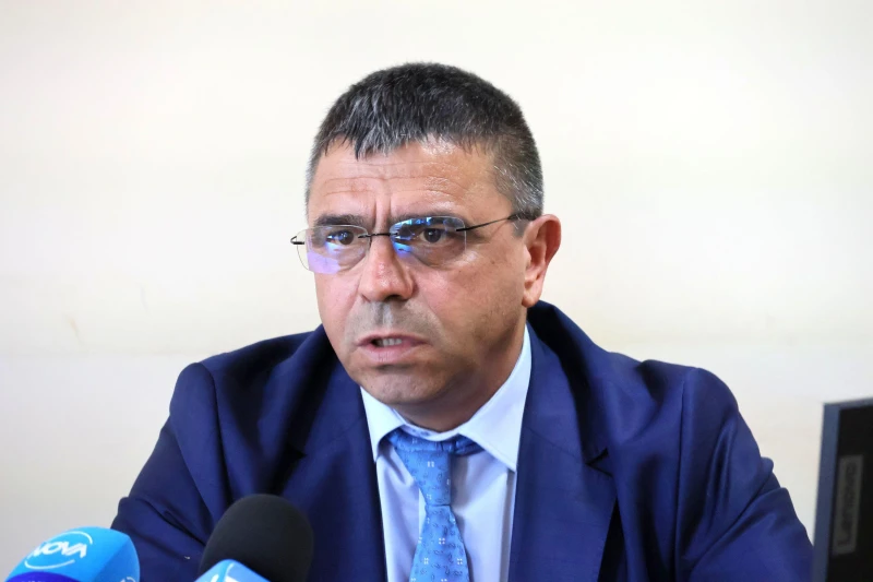Вътрешният министър за изчезналия Николай: Получихме сигнал, че детето се намира в автомобил