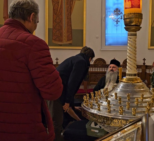 В Букурещ: Хиляди чакат пред вратите на този лечител! Помага на болни от рак, инвалиди си тръгват на крака