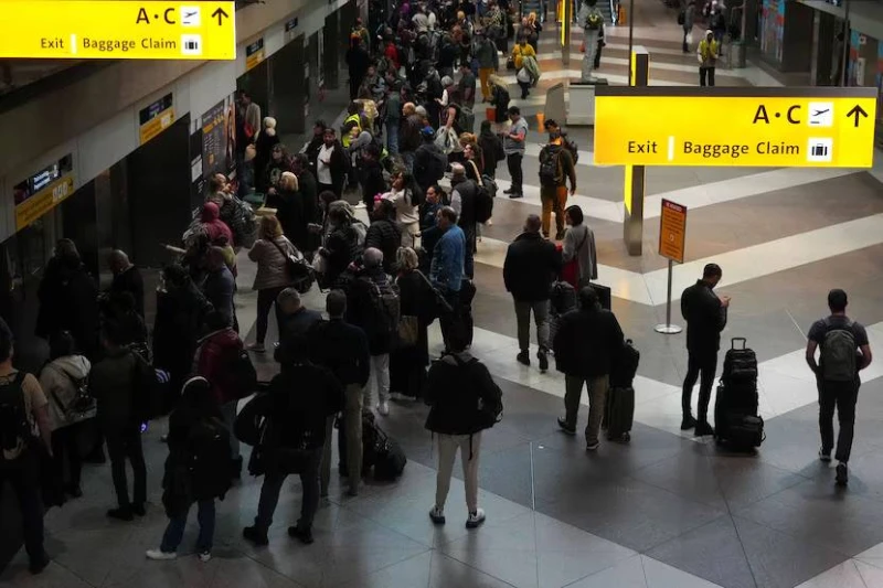 American Airlines преустановява всички полети в САЩ поради неуточнен технически проблем