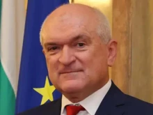 Премиерът Главчев с поздрав за Рождество Христово