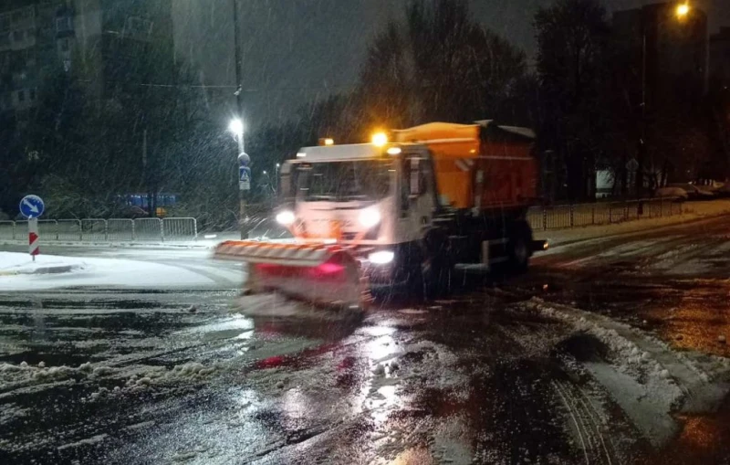 В София се обработват трасета, по които се движи масовия градски транспорт и опасни и стръмни участъци