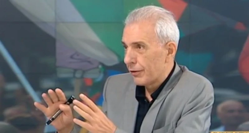 Димитър Недков: Всеки да отвори първа страница на "Ана Каренина" и да прочете първото изречение