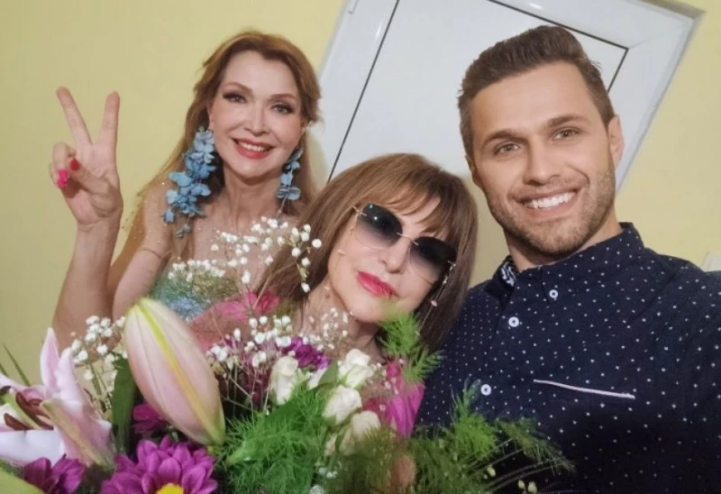 Най-любимата българска певица днес става на 78