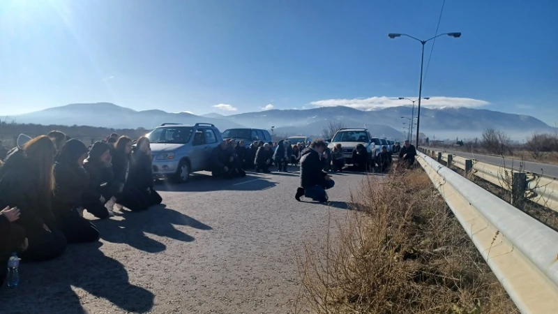 Нов мирен протест на пътя към Кюстендил