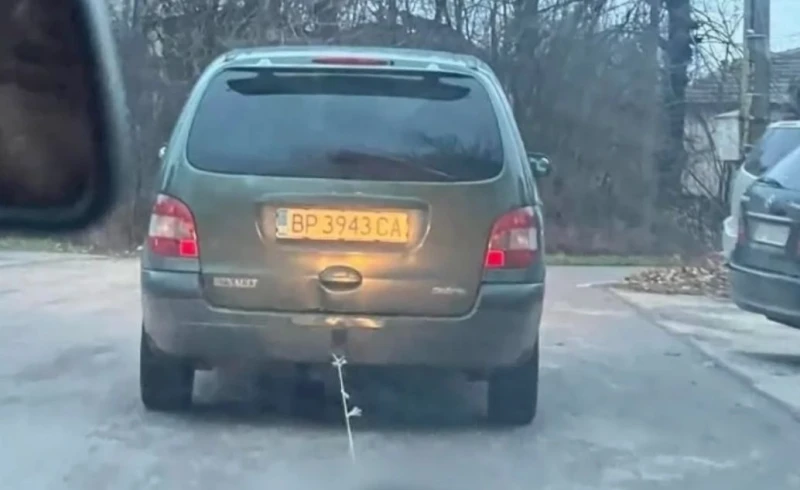 Зверство: Снимка на кола, която влачи куче, плъзна в социалните мрежи!