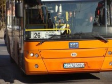 Продължава безумното отношение на шофьорите от градския транспорт към пътниците