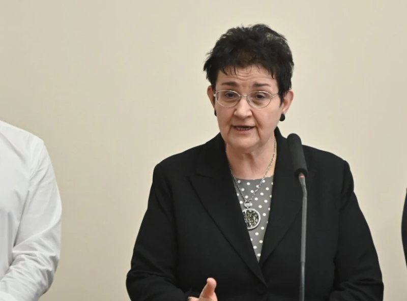 Финансовият министър попари надеждите на пенсионерите