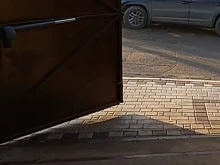 K      ,    
