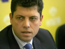 Милен Велчев: Когато икономиката е във възход, не е добре да живеем на кредит