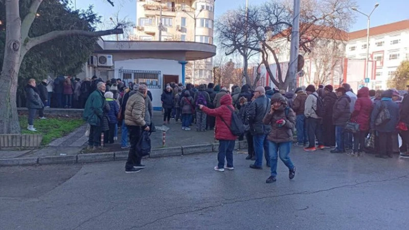 Кметът на Варна с важно уточнение за безплатните документи за градски транспорт, не всички трябва да чакат на опашка