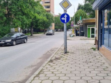 Ограничават движението на кръстовището на ул. "Петър Стоев" с ул. "Стефан Стамболов"