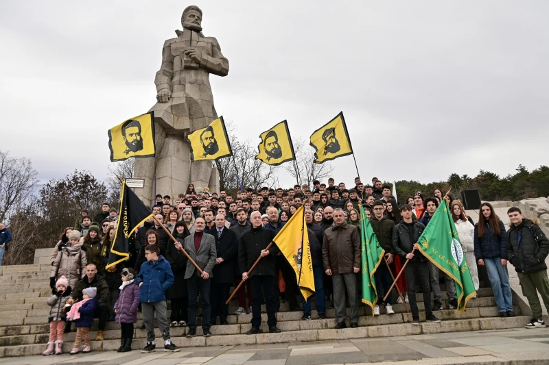 Цялата "жълто-черна" академия ще се преклони пред Христо Ботев в родния му град