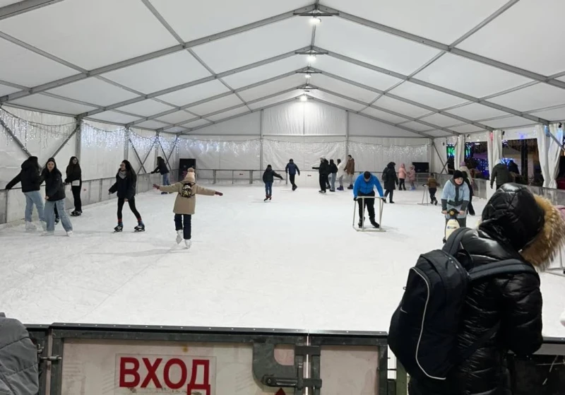 Изненада на ледената пързалка днес във Враца