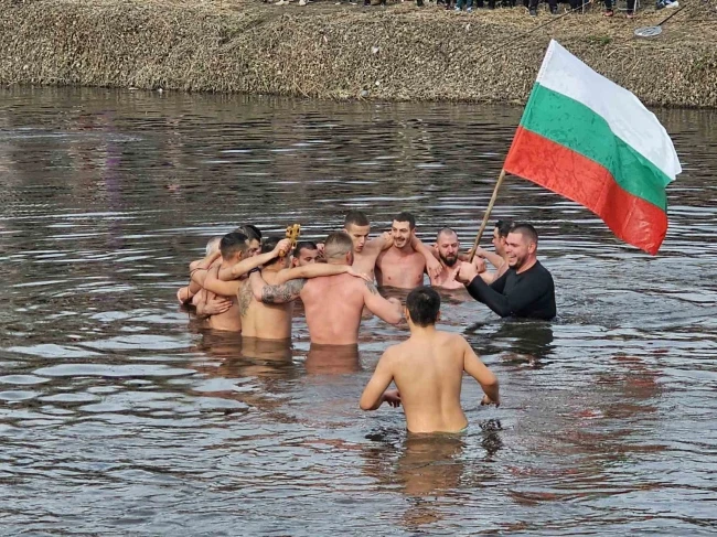 Вижте къде ще се проведат ритуалите за Йордановден в Свищовско, Горнооряховско и Павликенско