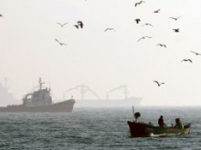 19 български моряци се намират в близост до бреговете на Либия