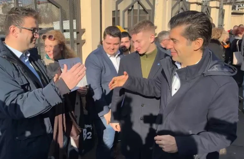 Кирил Петков отиде в прокуратурата