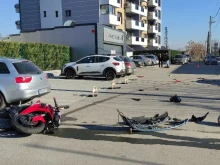 Кола и мотор се удариха в Пловдив