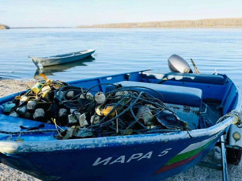 Благородно! Дариха конфискувана риба на зоопарковете във Варна и Бургас