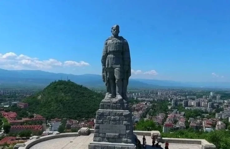 Архитект за премахването на Альоша: Това е задача, за която са необходими огромни средства