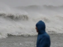 Земетресение от 6,8 по Рихтер разтърси Япония, издадено е предупреждение за цунами