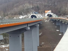 Ограничават движението в част от АМ "Хемус"