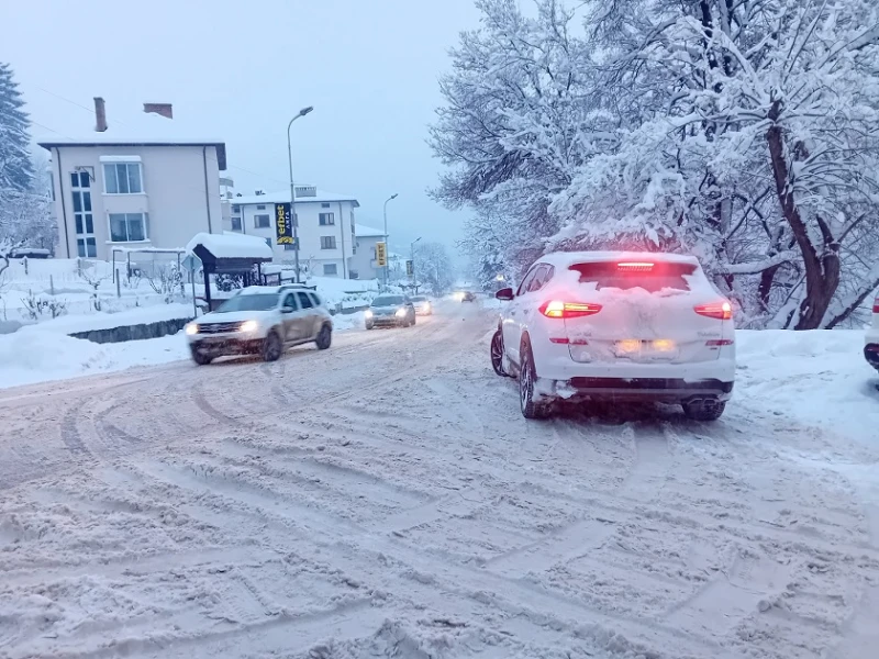 Четвърти ден остава ограничено движението на МПС с ремаркета и полуремаркета в област Смолян