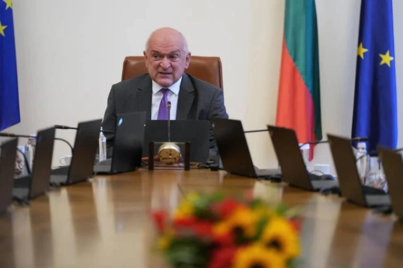 Кабинетът "Главчев" ще предаде властта на редовното правителство