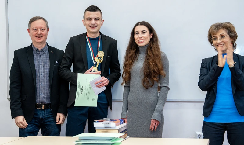 Третокурсник е "Морфолог на годината"