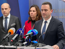 �������� �������: ���-������� ����� �� ����������� �� ������, �������� ��� ��� �� ����������, � ���� �������� �� ������������ �������
