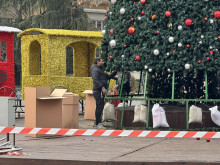 Премахват коледната украса в Пловдив