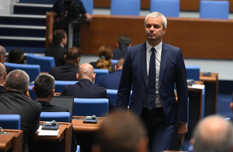 Разпределението на комисиите скара депутатите