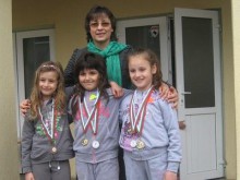 ГЕРБ Съединение награди най-добрите спортисти в НУ "Любен Каравелов"