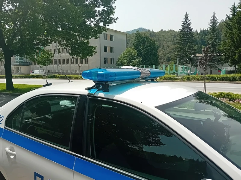 Арестуваха мъж от Девин, отправял заплахи към баща си в условията на домашно насилие