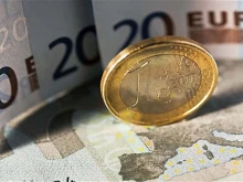 Иконимист: България реално е член на еврозоната заради валутния борд