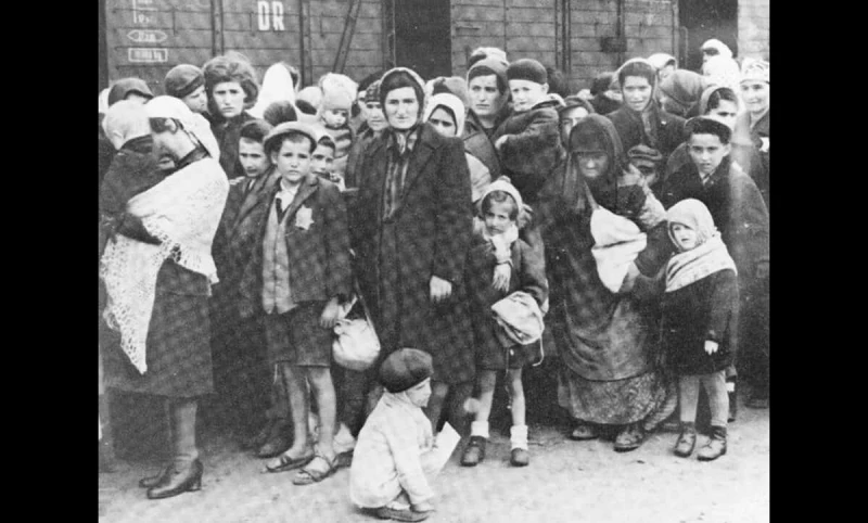 80 години от освобождаването на Лагера на смъртта: Историята на 13-годишно момиче, оцеляло като по чудо в Аушвиц
