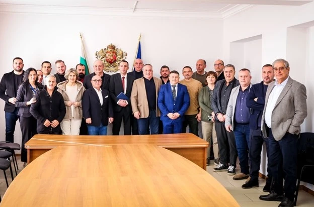 Министър Пешев лобира за повече пари за спорта у нас