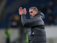 Постекоглу остава начело на Тотнъм засега