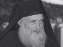 Тъжна вест: Почина игуменът на Зографския манастир - схиархим. Амвросий