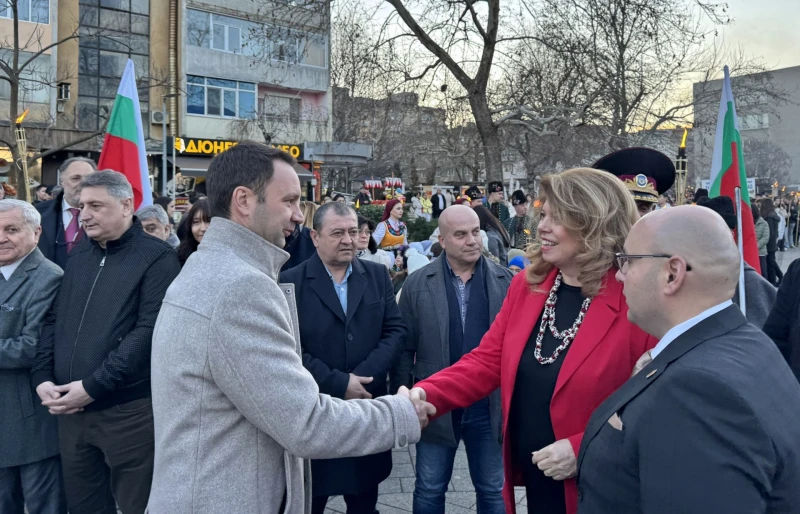 Вицепрезидентът в Разград: Да не гледаме само себе си и днешния ден, а с човека до нас заедно да работим за утрешния
