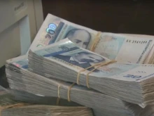 Икономист: Хората, които получават заплата над 50 000 лева месечно, да им се удържа данък по 20%