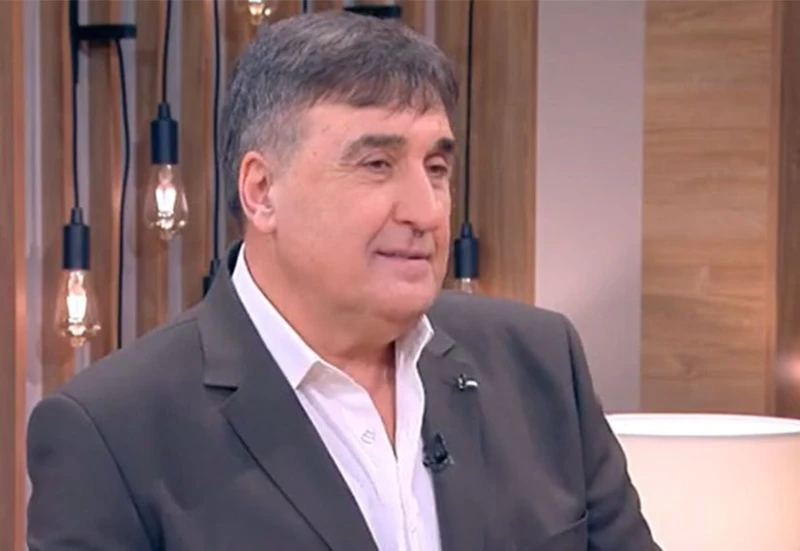 Веселин Маринов призна за частната фирма