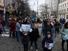 Варненци протестираха в защита на Морската градина