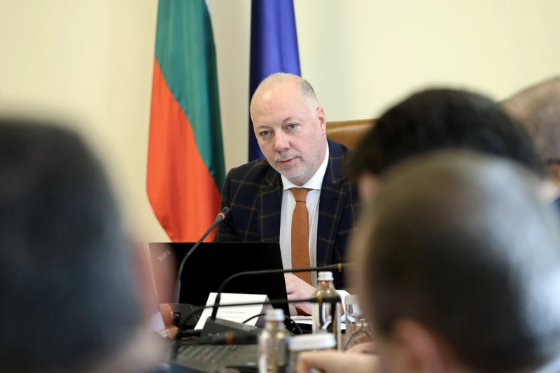Премиерът лети за Брюксел