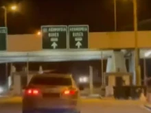 Автомобил преминава ГКПП "Кулата" без регистрационни табели
