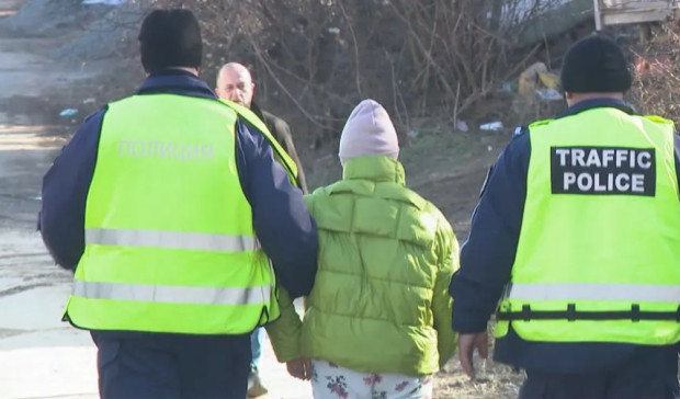 Майката обвинена за убийството на двете си деца не е