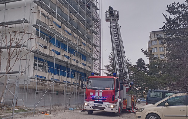 Сирени огласиха Варна Противопожарни коли хвърчат но за учение Днес