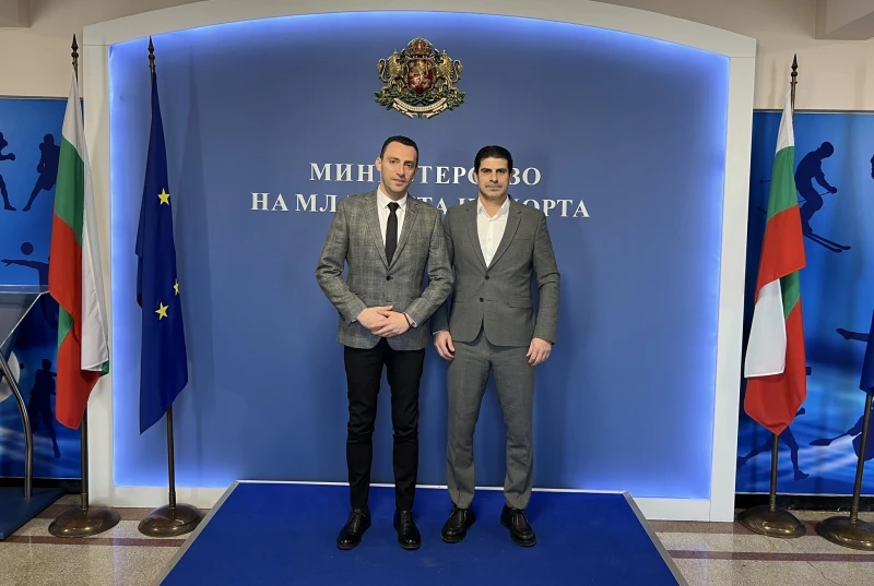 Среща на високо ниво! Гонзо при министъра на спорта